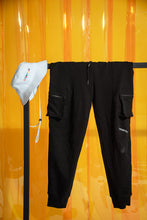 Load image into Gallery viewer, Sweatpants (Black)
